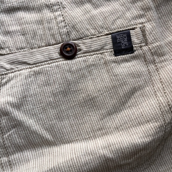 The North Face  :: Linen Beige and White Striped Shorts :: Size 4 - Picture 7 of 12